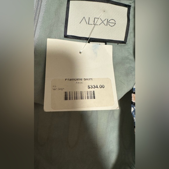 ALEXIS MINI SKIRT - Picture 7 of 8